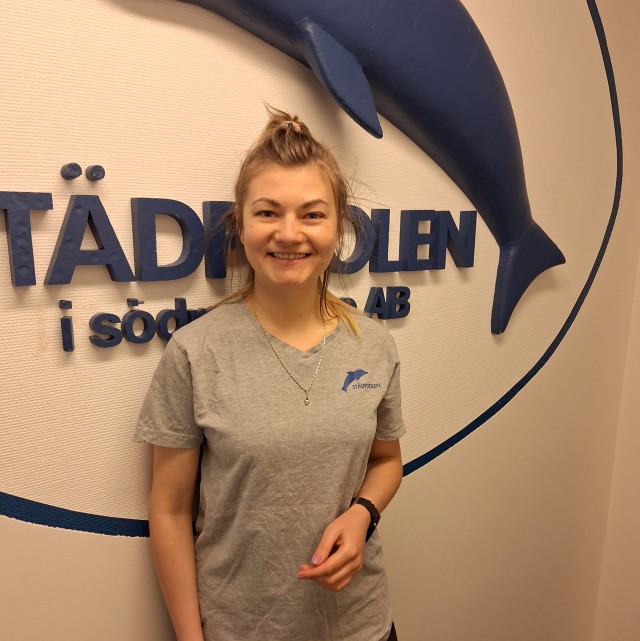 Det här är Alina från Ukraina som tar hand om flera av våra trappkunder i centrala Malmö